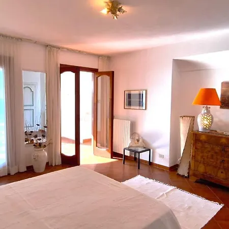 Les Paons - * Positano